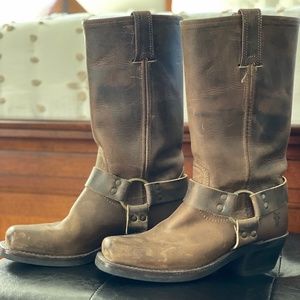 Frye Harness 12R Boots